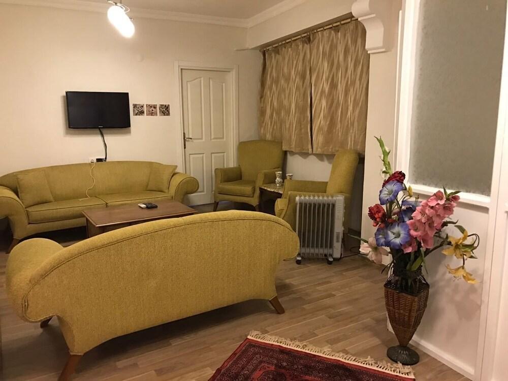 איסטמבול Nelly Guesthouse מראה חיצוני תמונה